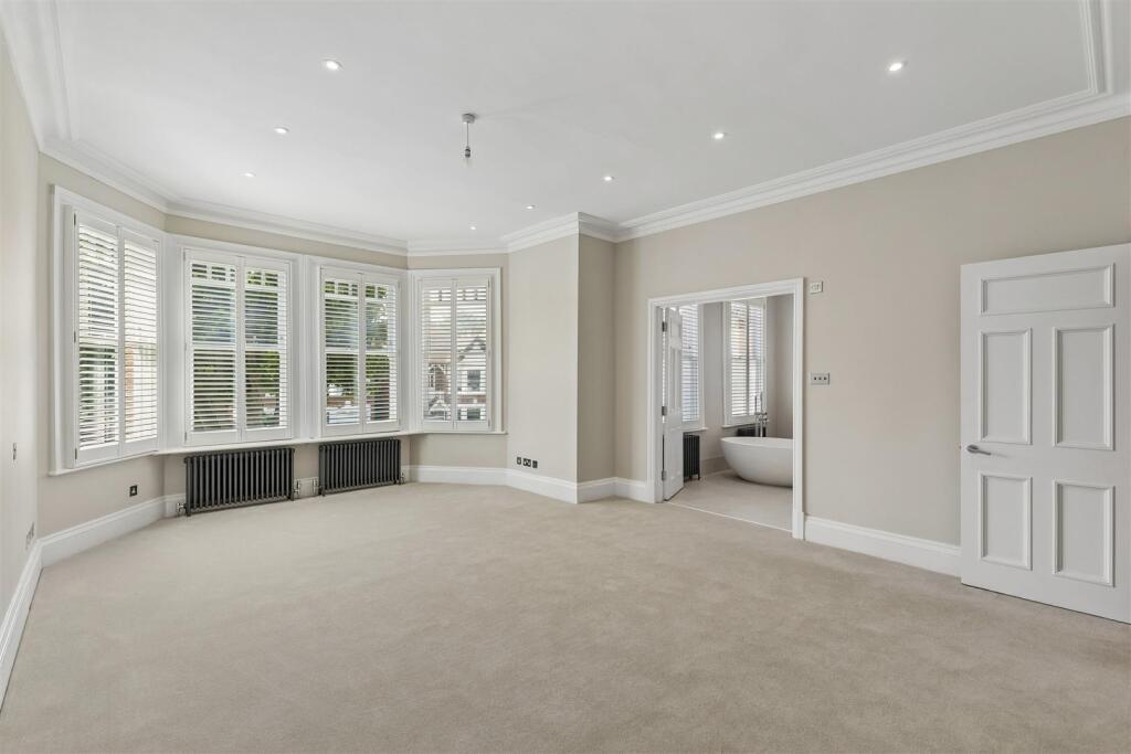 House in London, Willesden Green, Mapesbury - View 5