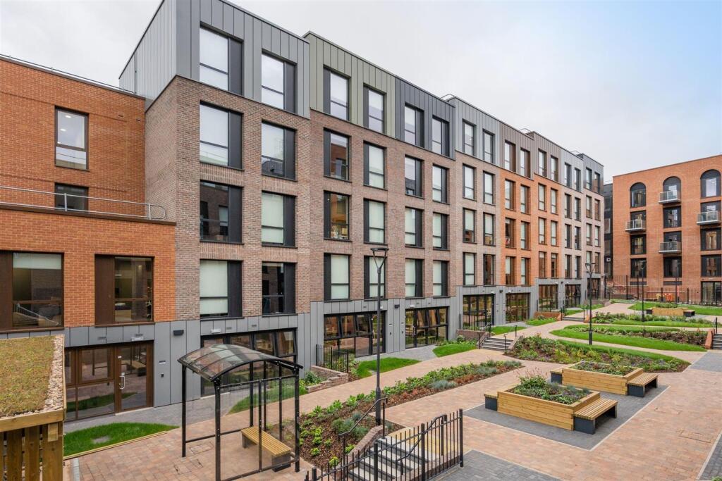 1 bedroom flat share for rent