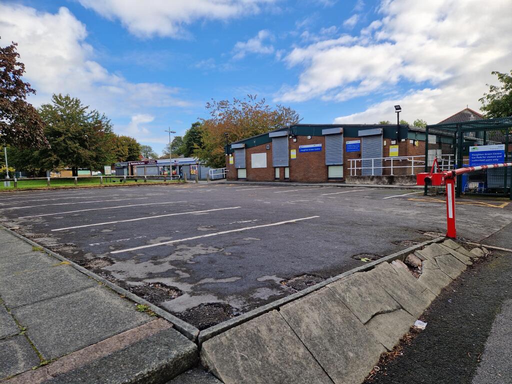 Main image of property: Haughton Green Health/Community Centre, Tatton Road, Denton, Manchester, Greater Manchester, M34