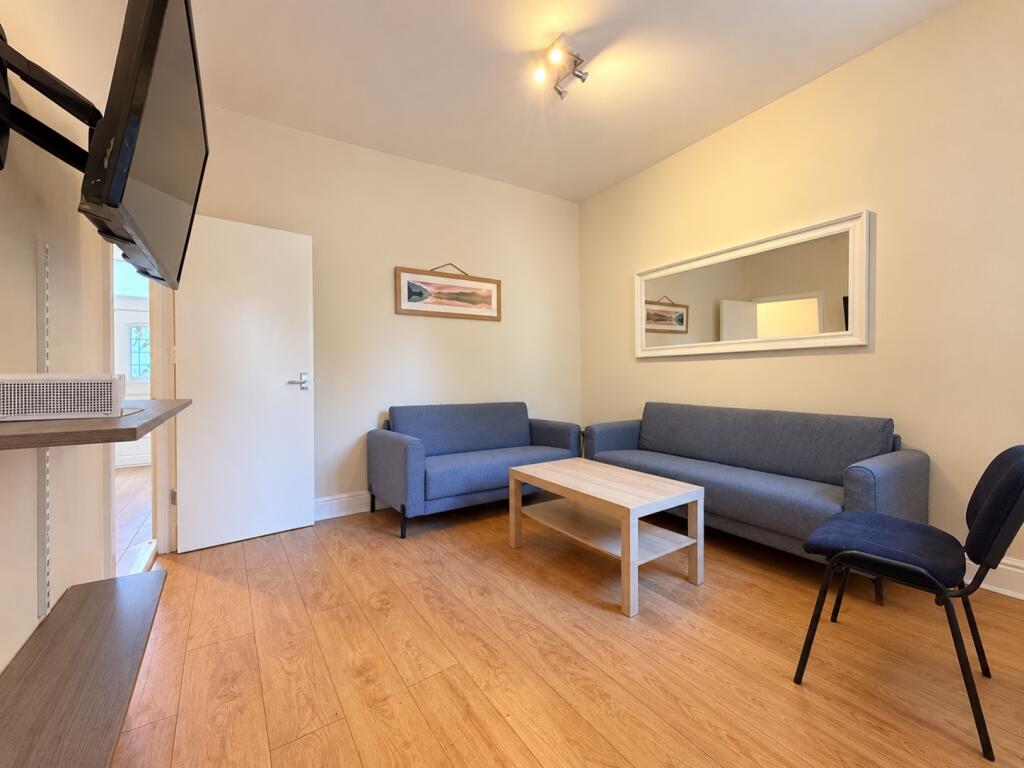 House in Cardiff, Cathays - View 2