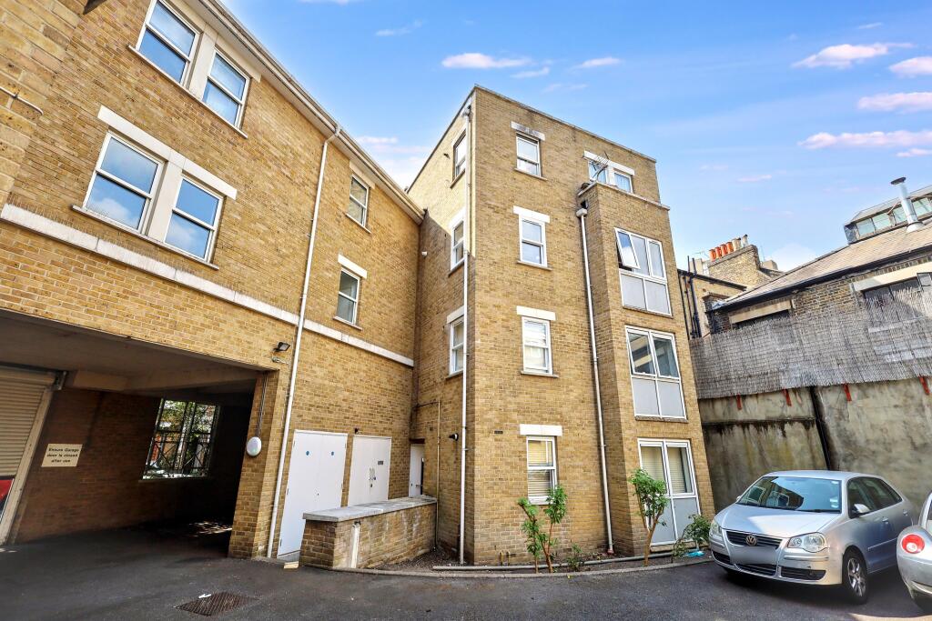 Apartment in London - View 2