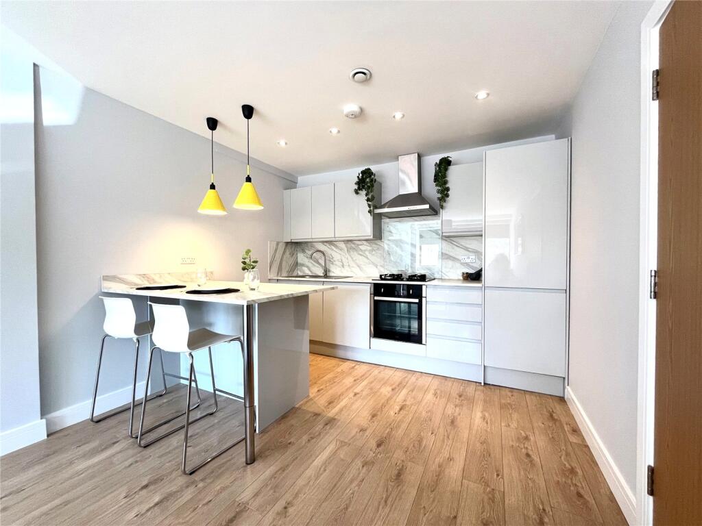 Apartment in London - View 4