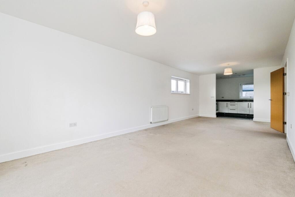 Apartment in London, Chingford Green, Chingford - View 5
