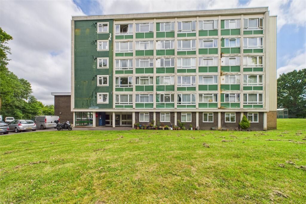 1-bed flat on Jocks Lane, Bracknell, Berkshire, RG42, £100,000