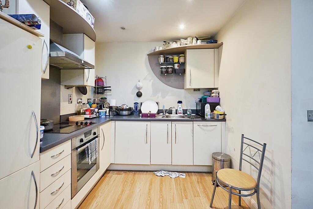 Apartment in Birmingham, West Midlands - View 4