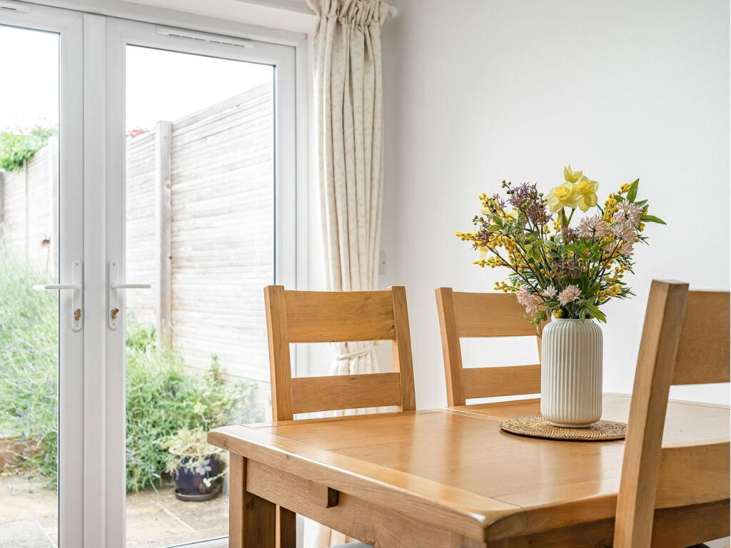 House in Cheltenham, Warden Hill, Leckhampton - More