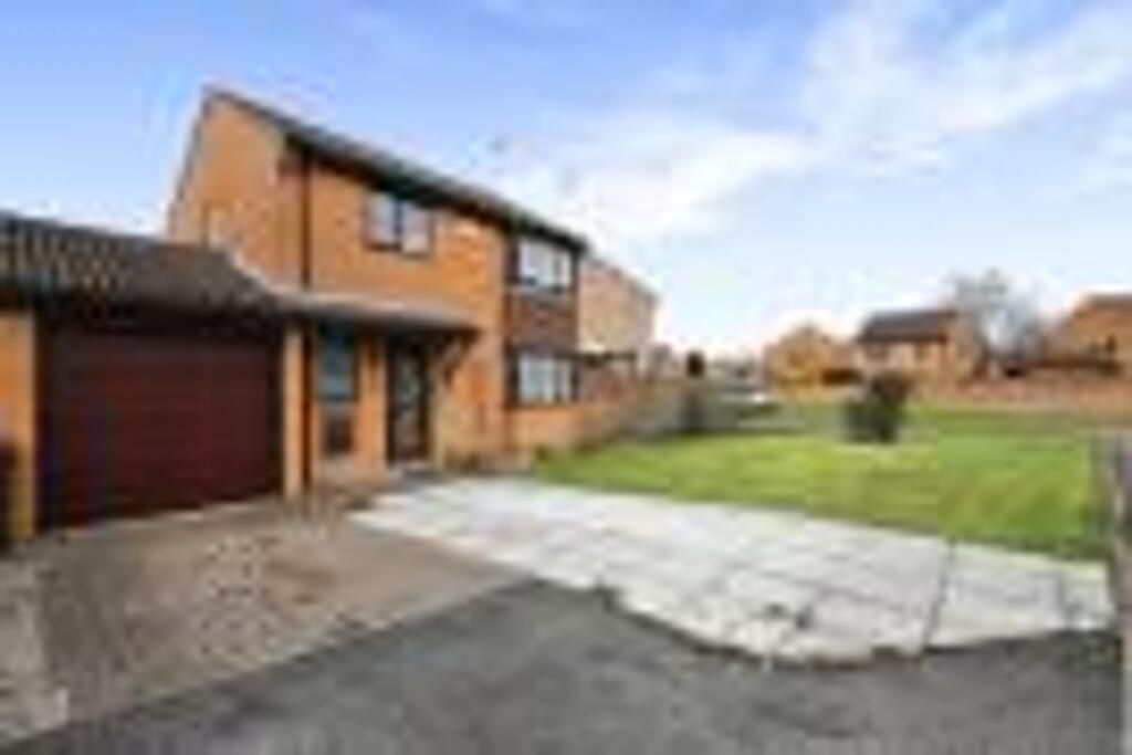 3-bed detached on Ringwood, Peterborough, PE3, £260,000