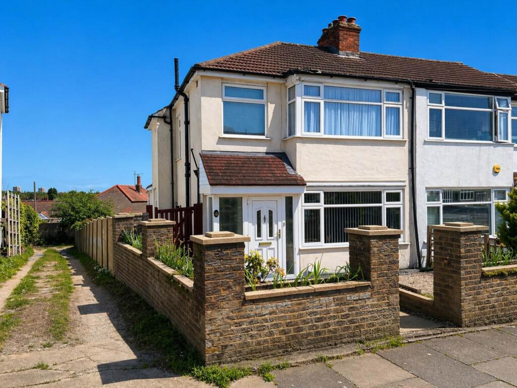 Main image of property: Havering Road, Romford