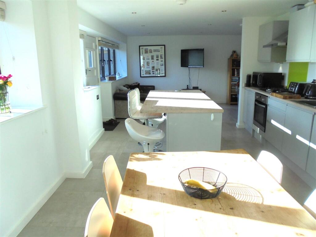 House in Peterborough - View 3