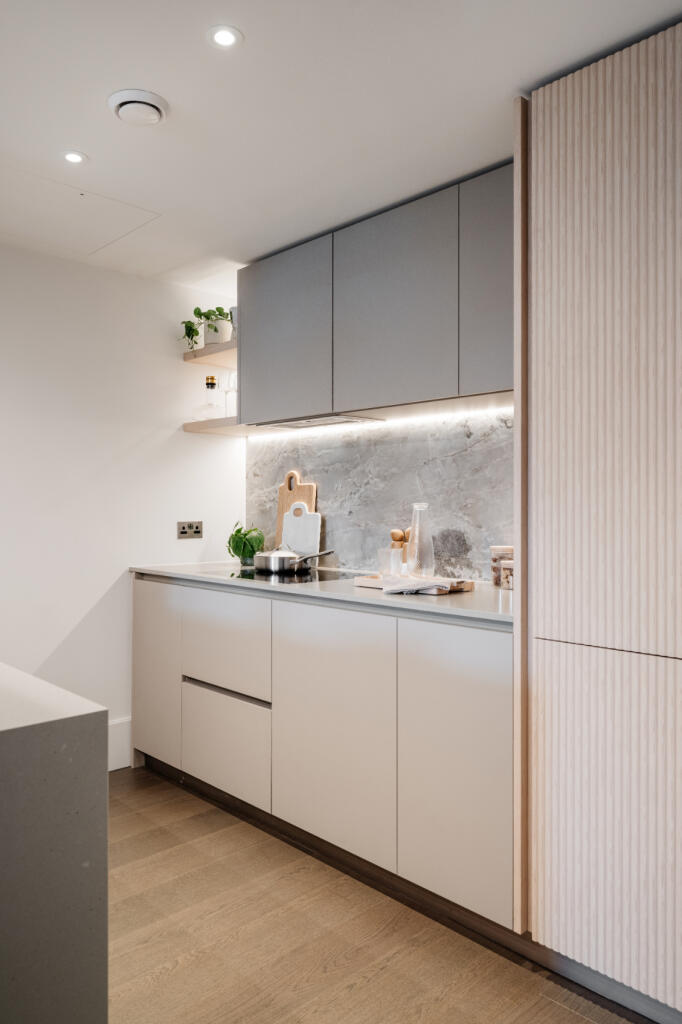 Apartment in London - More