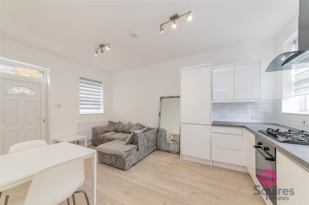 Apartment in London, North Finchley - View 3