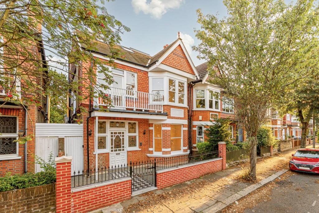 Main image of property: King Edwards Gardens, Acton