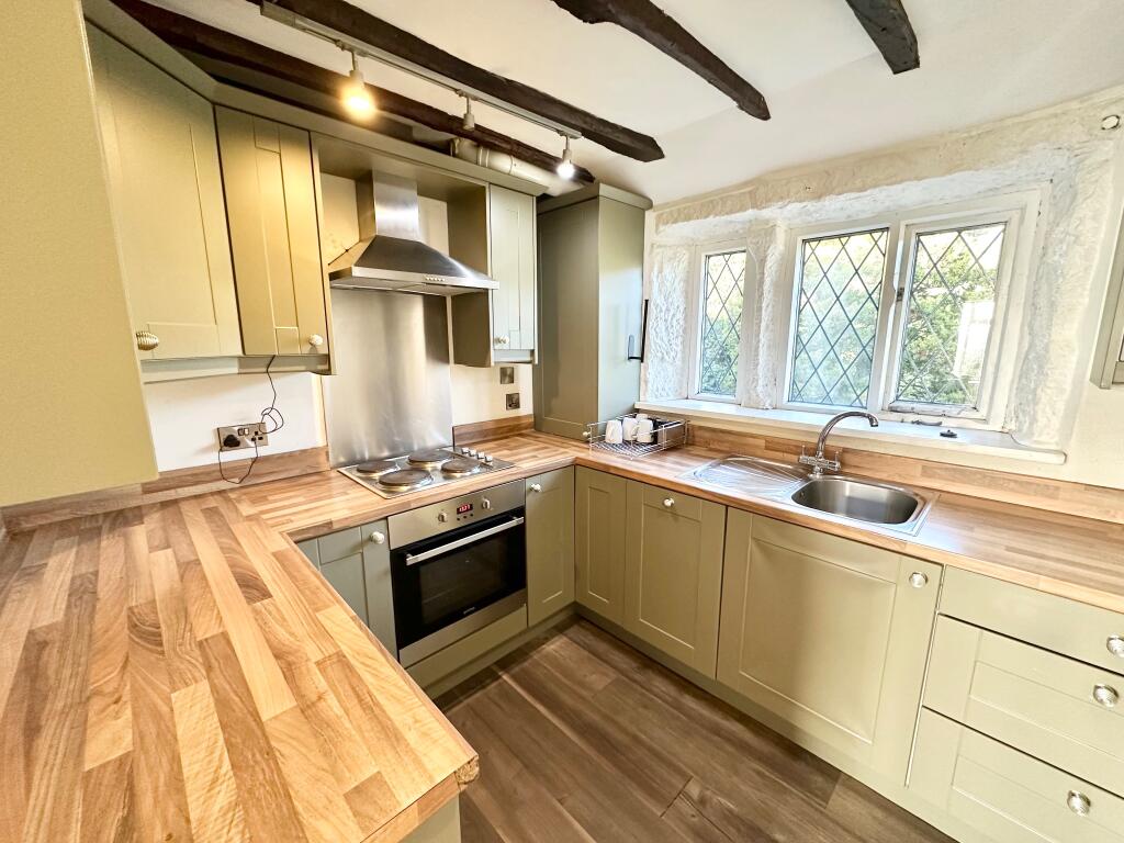 House in Calderdale, Wadsworth - View 4