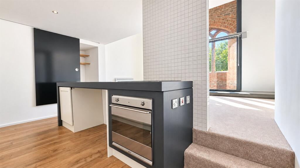 Apartment in Liverpool - View 5