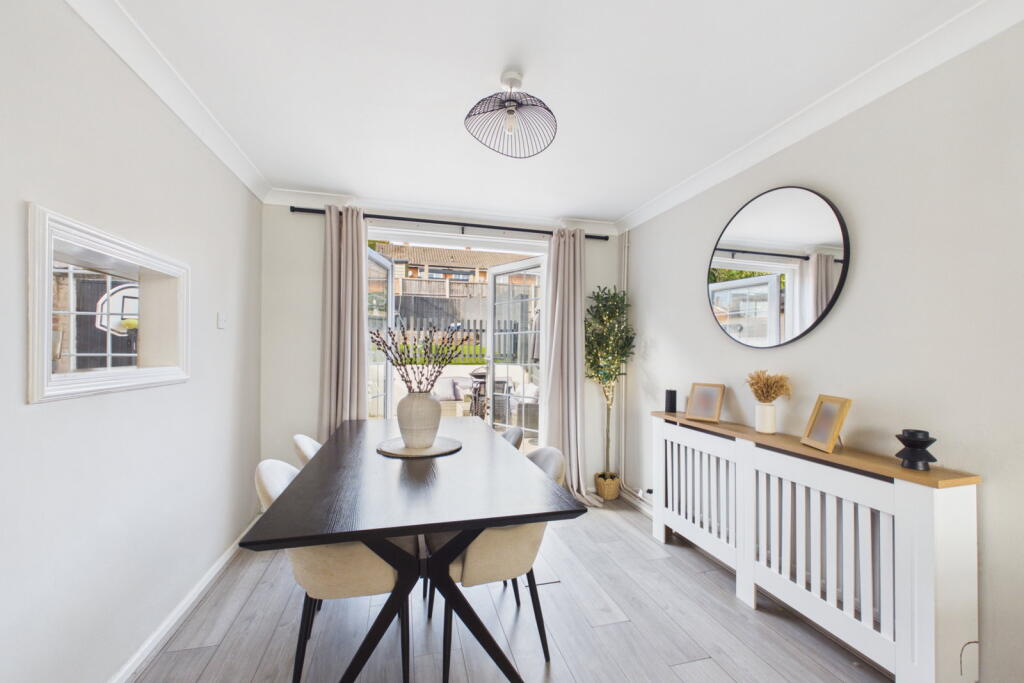 House in Slough - View 4