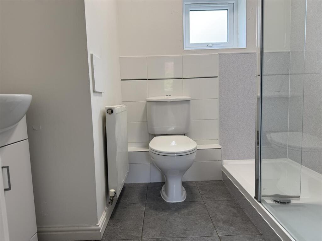 Apartment in Warwick, Whitemoor, Kenilworth - View 2