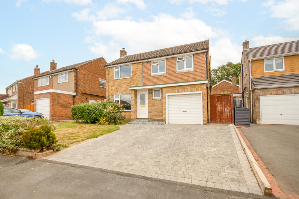 4-bed detached on Belfield Road, Etwall, £400,000