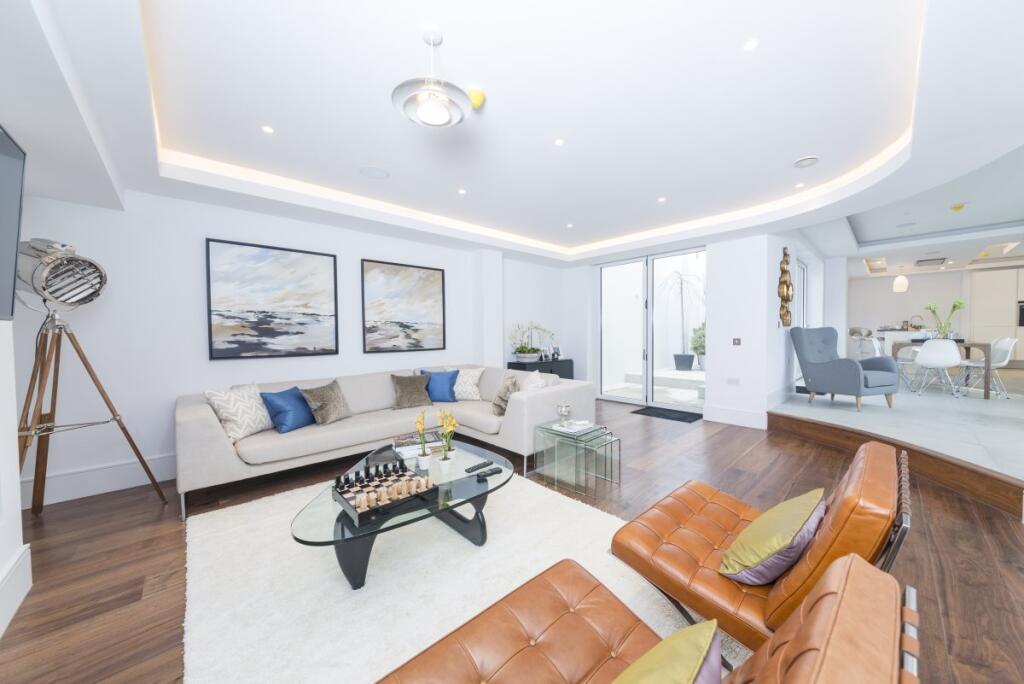 House in London, Sands End, Fulham - View 5