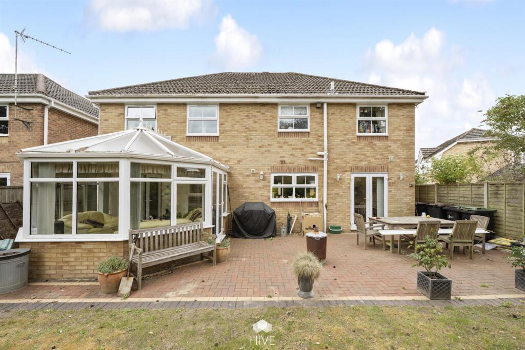 House in Verwood, Dorset - More