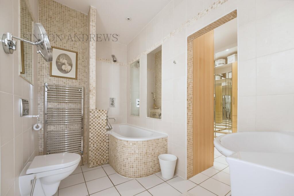 House in London, Perivale - More