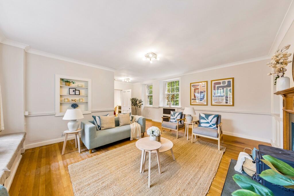 House in Glasgow - More