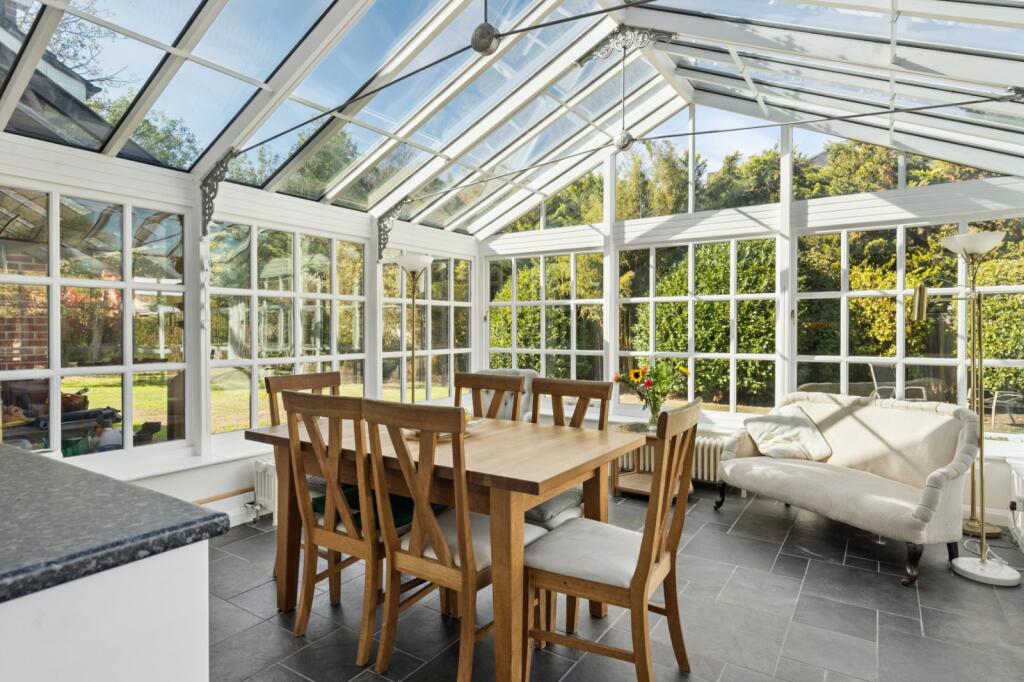 House in Wargrave, Wokingham - View 4