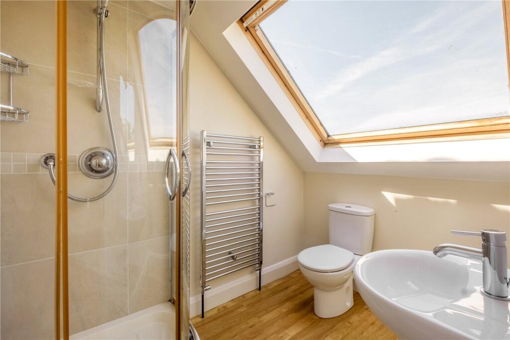 House in Sevenoaks - View 4