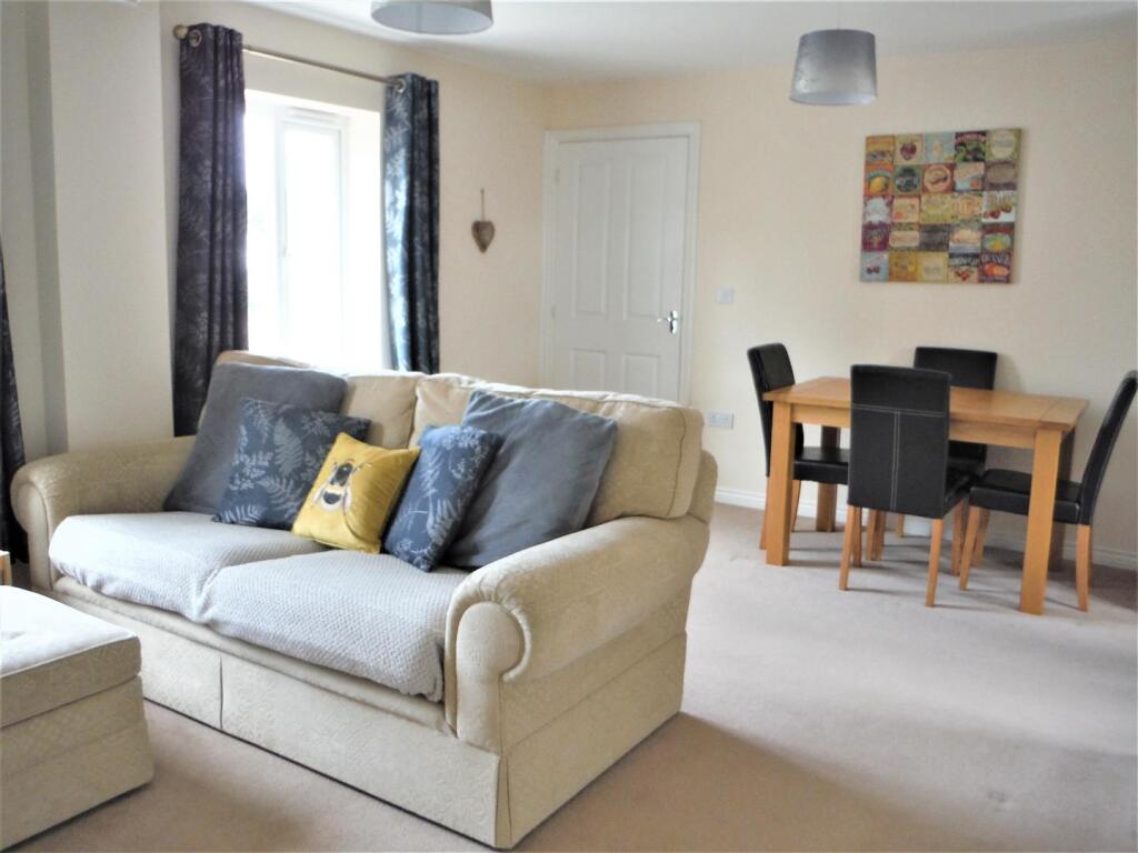Apartment in Swindon - View 4