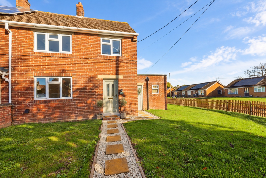 Main image of property: Norton Disney Road, Carlton-le-moorland, Lincoln, Lincolnshire, LN5 9JB