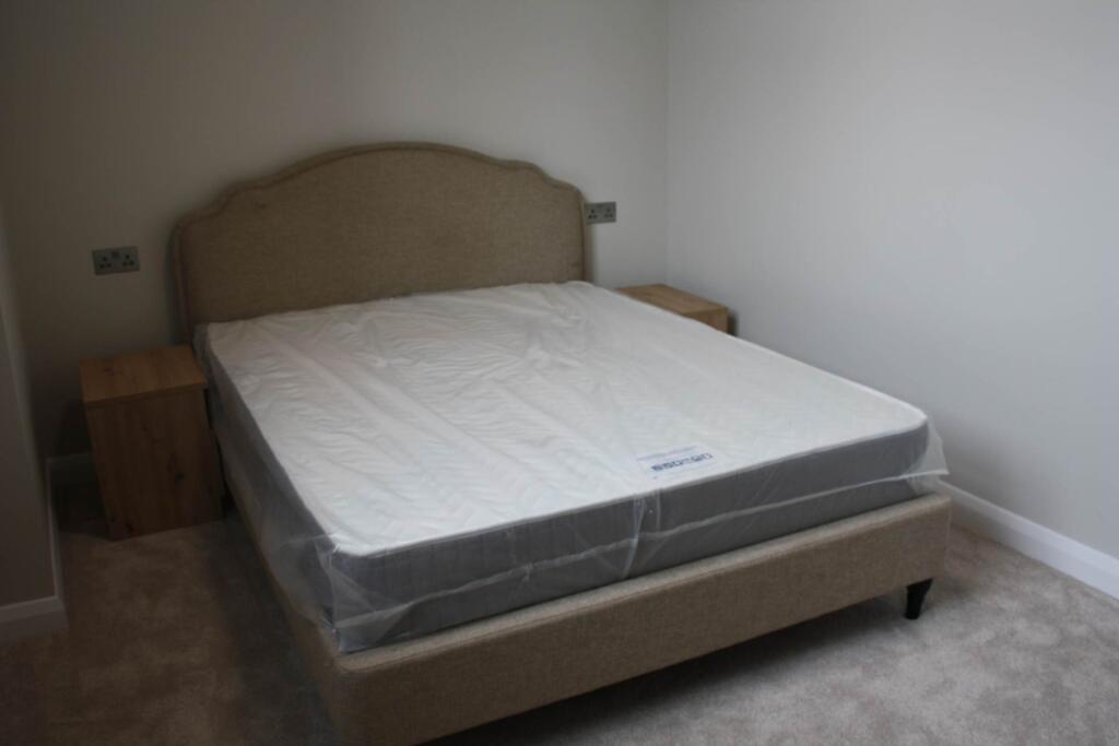 Apartment in Milton Keynes - More
