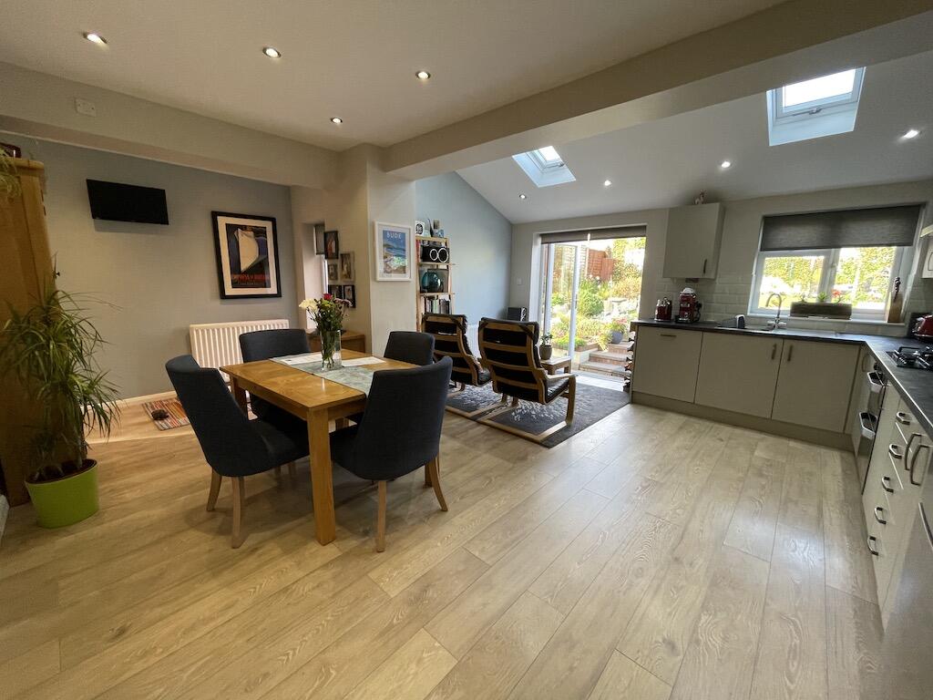 WOLLASTON - Leonard Road photo 3