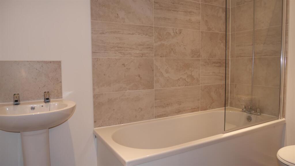 Apartment in Stockport - View 5