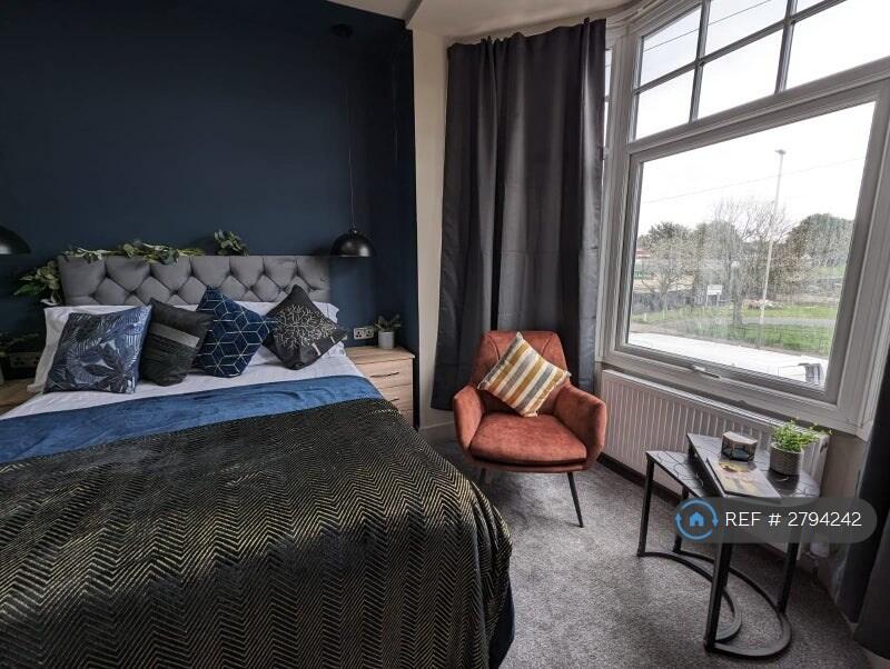 Main image of property: Aylestone Road, Leicester, LE2