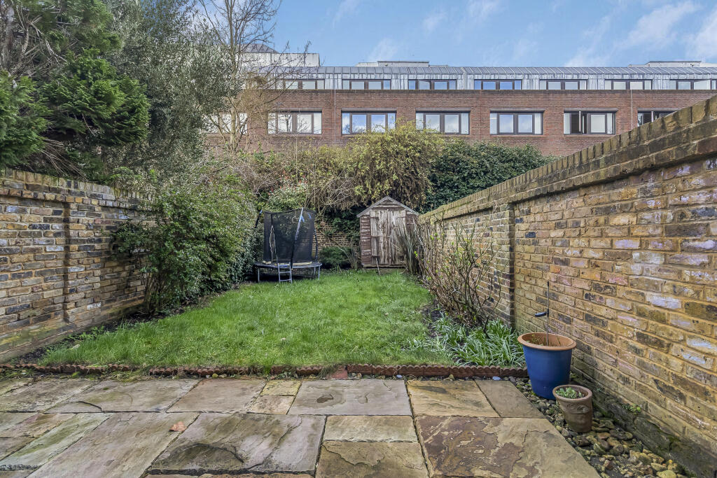 House in London, Brook Green - More
