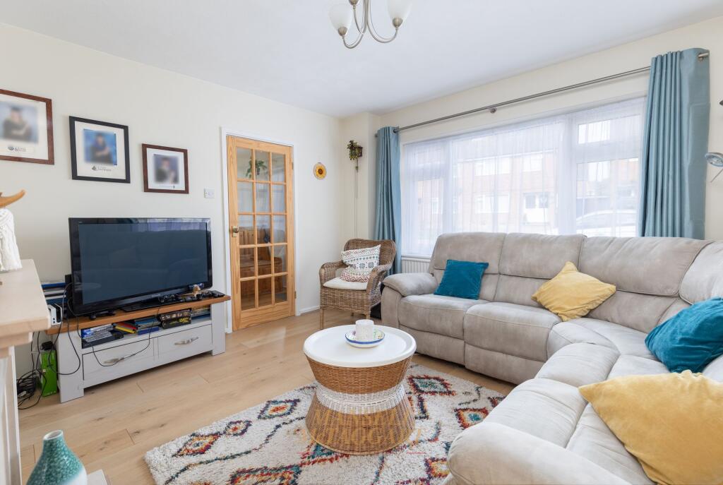 House in Redhill - View 5