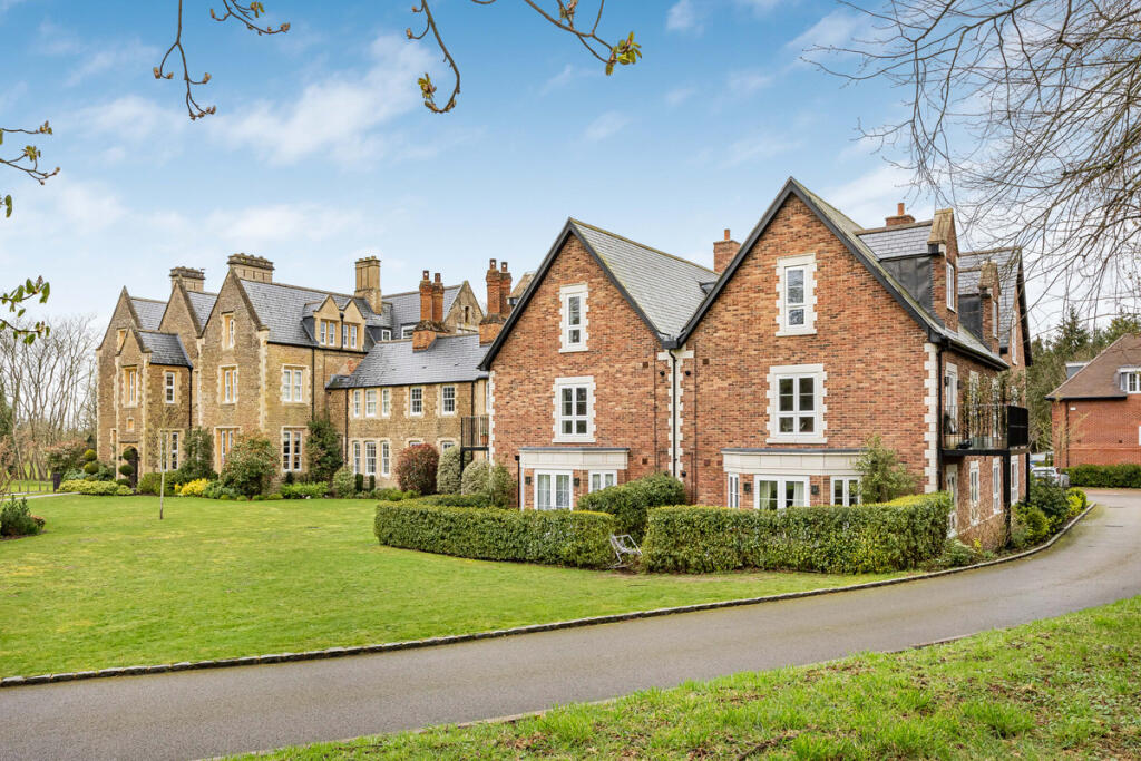 Main image of property: Parklands, Besselsleigh, OX13