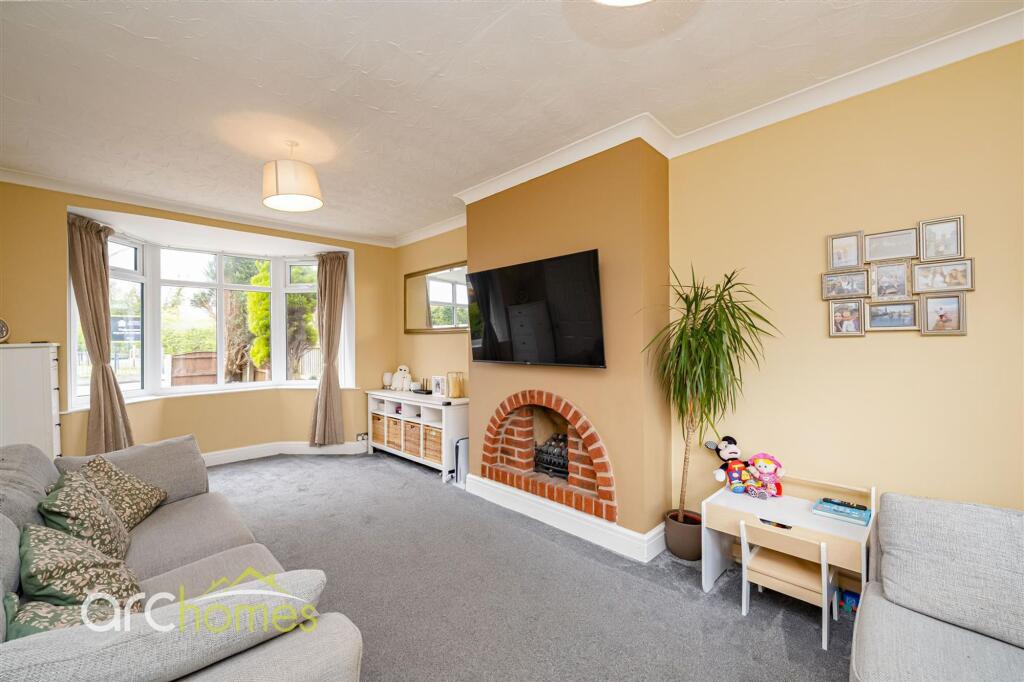 House in Manchester, Tyldesley - More