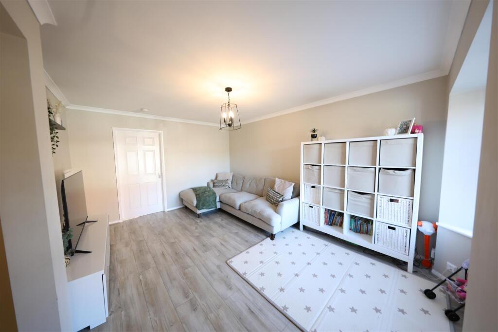 The Hawthorns, Long Riston, Hull - Mynd 5