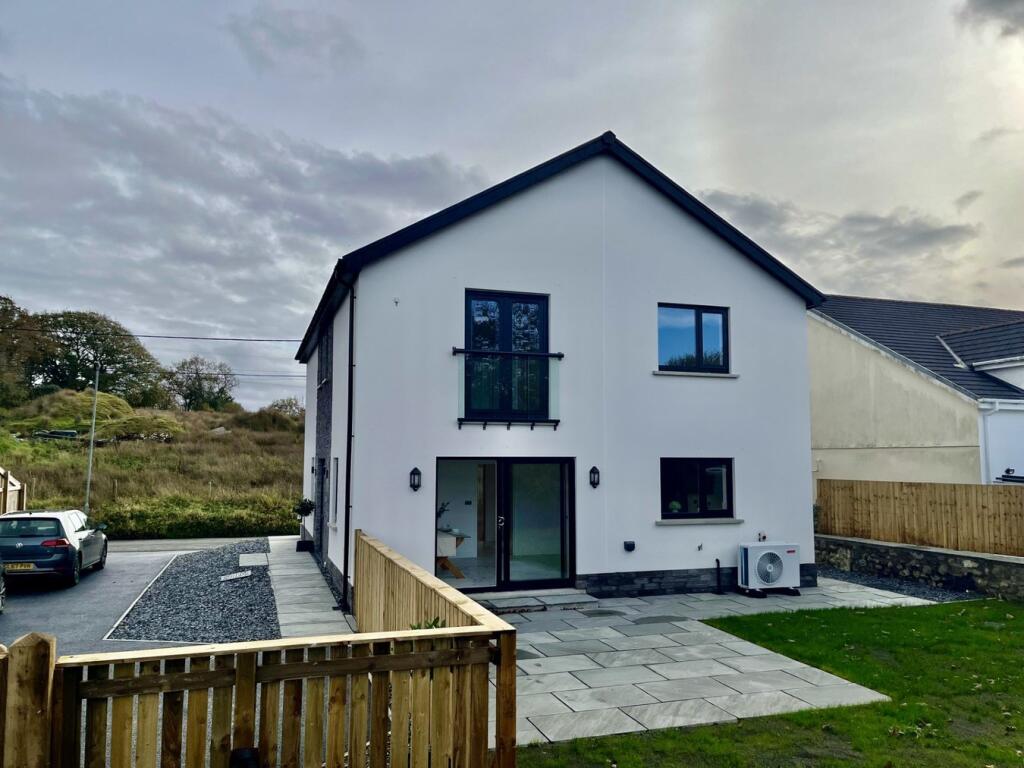 Main image of property: Heol Ddu, Ammanford, SA18
