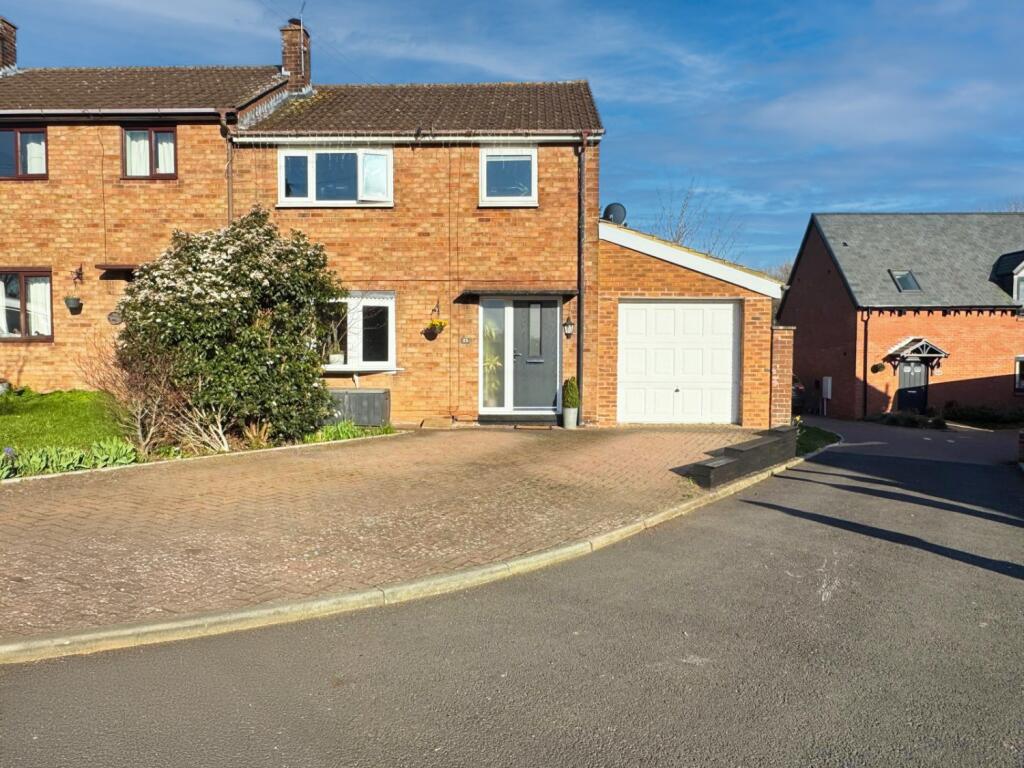 Main image of property: Leigh Crescent, Long Itchington, Southam, Warwickshire, CV47