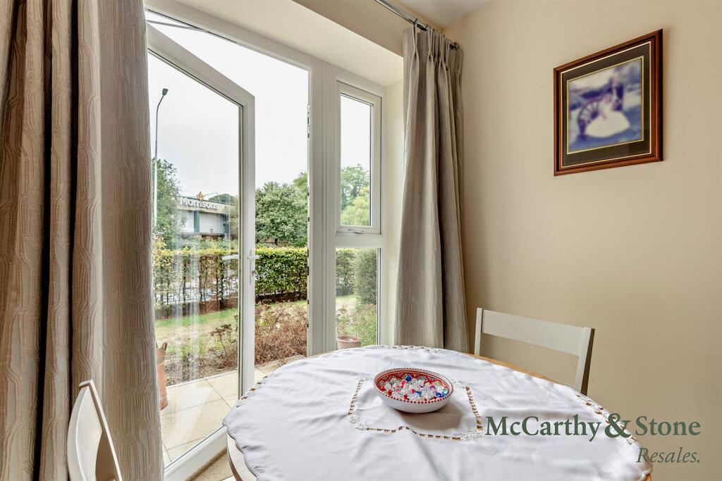 Apartment in Canterbury - More