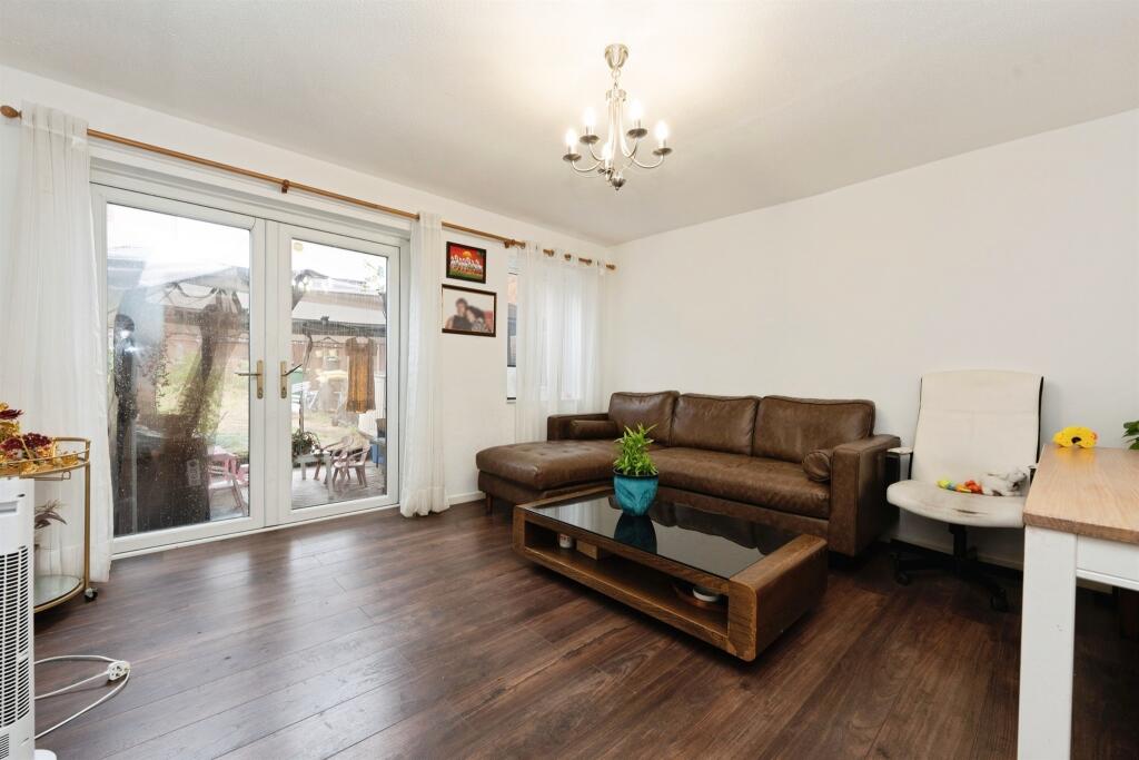 House in Watford - View 2