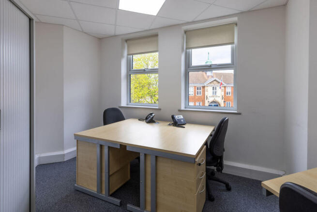 3 Person Office To Rent In Hitchin Hertfordshire