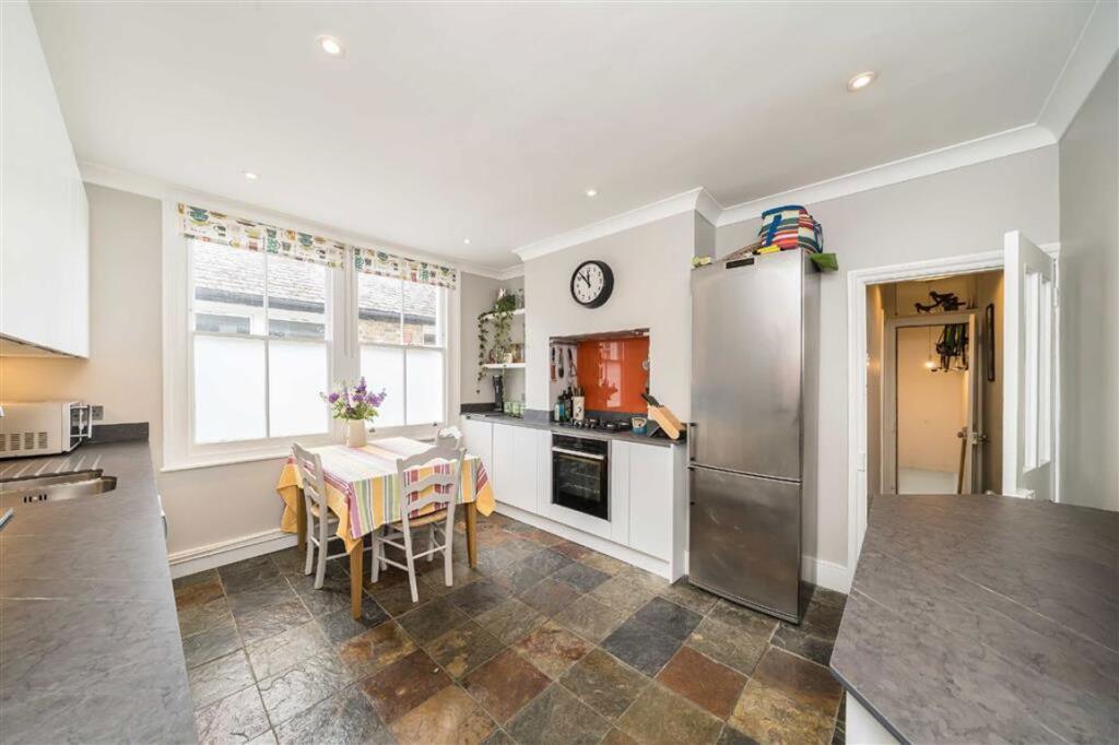 Dagnan Road, Balham photo 4
