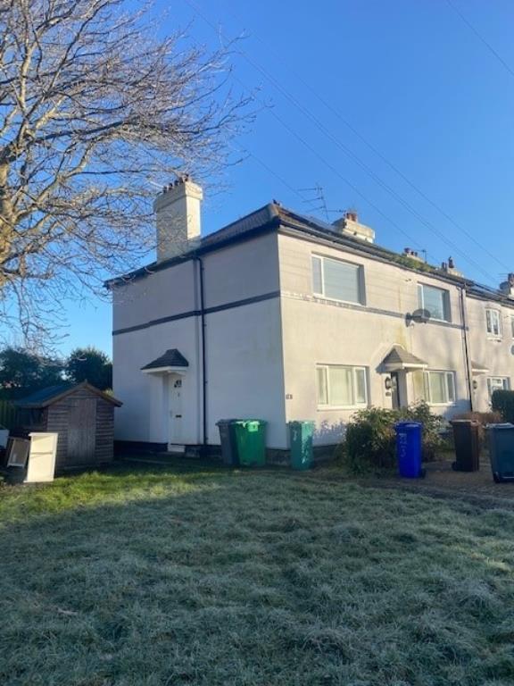 Main image of property: Briarlea Gardens, Burnage, Manchester, M19 1BT