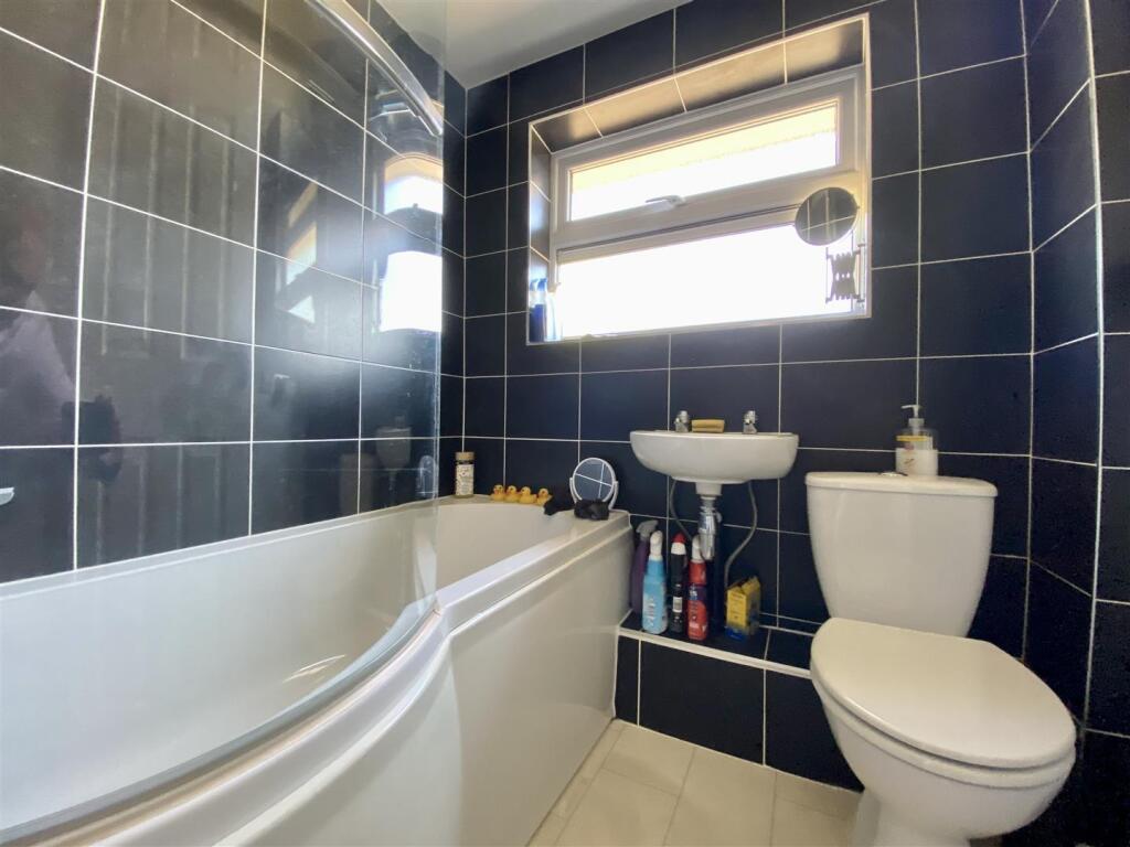 House in Tonbridge - More
