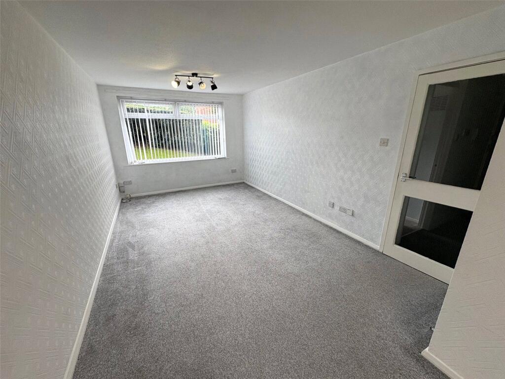 Stocks Park Drive, Horwich, Bolton, Greater Manchester, BL6 photo 2