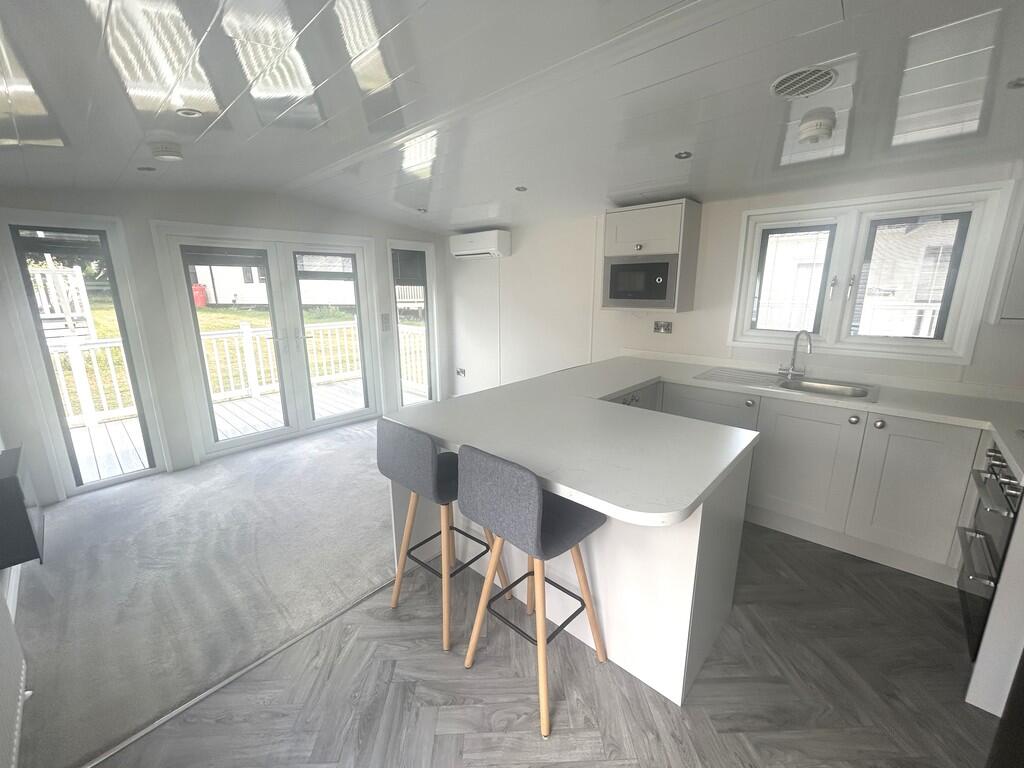 House in Epping Forest, Waltham Abbey - View 2