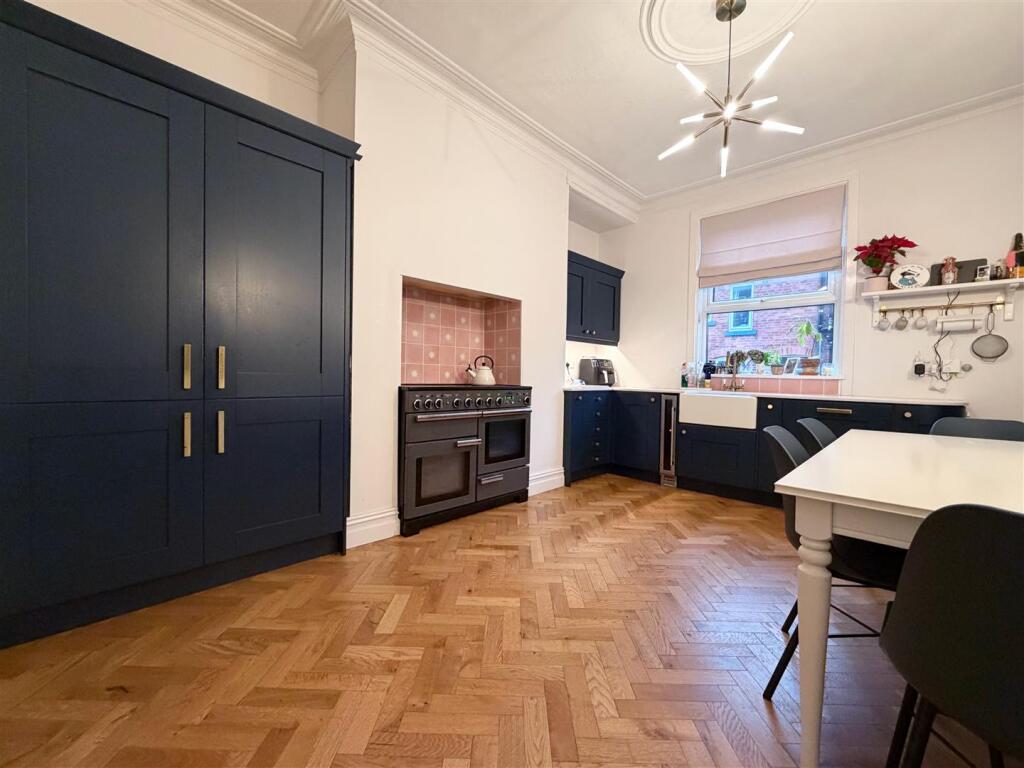 Main image of property: Bentley Lane, Meanwood, LS6