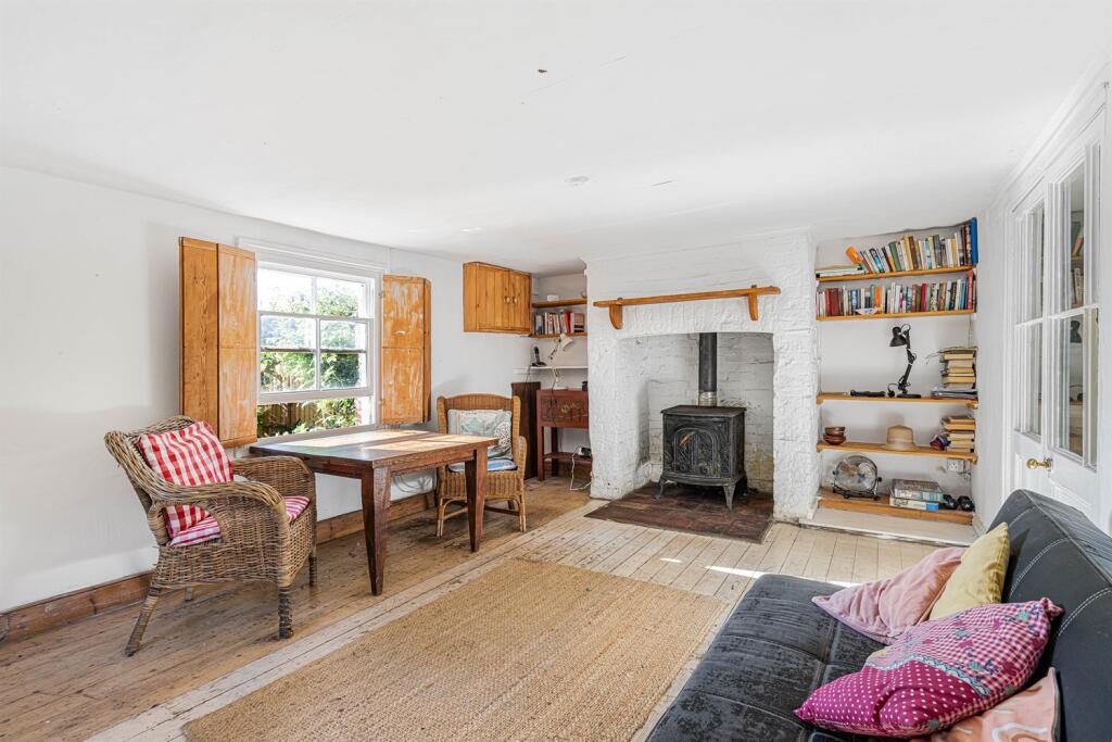 House in Hambleden, Buckinghamshire - View 2